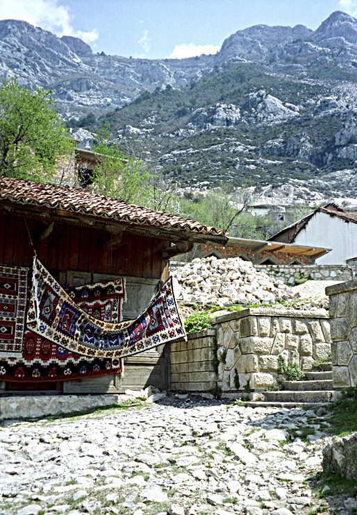 Albania 1995