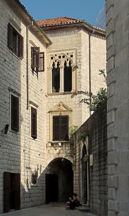 Kotor8S